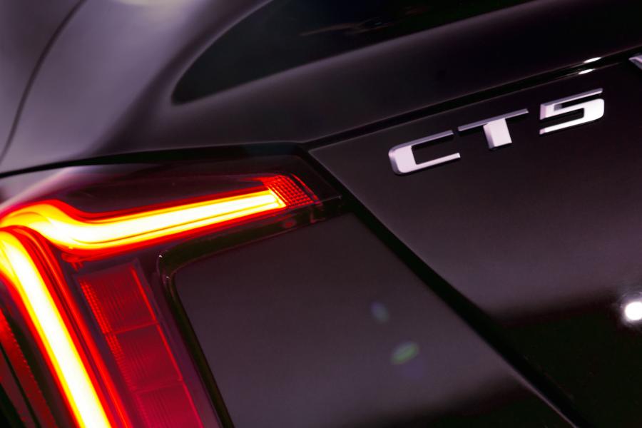 Детали экстерьера Cadillac CT5 Premium Luxury 2019 года  (фото 15 из 16)